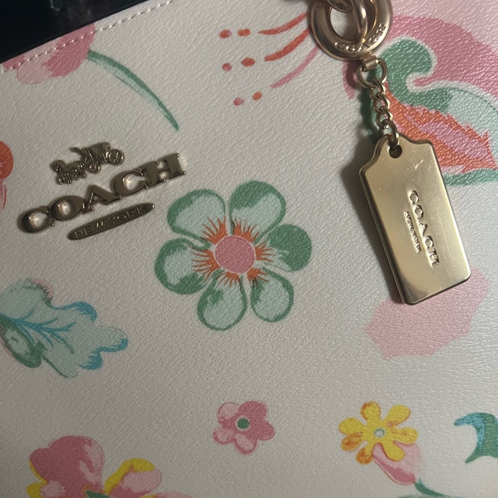 Coach White Tote with Pastel Floral Design - Picture 6 of 7